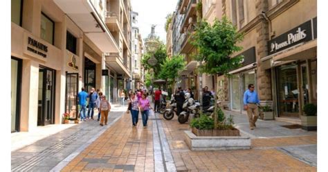 Voukourestiou, Athens’ luxury retail street .